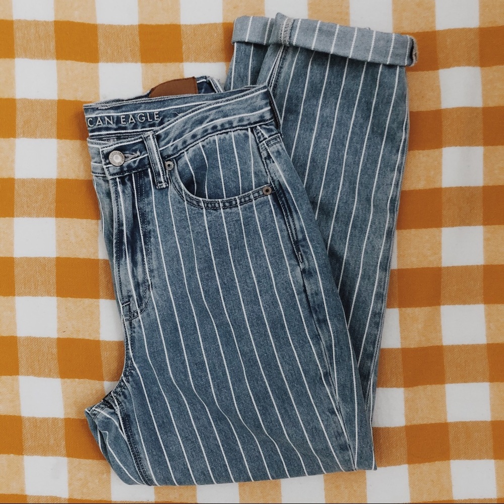 American Eagle Mom Jeans